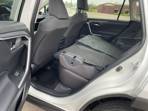 Used 2024 Toyota RAV4 XLE w/ Convenience Package AWD/4WD image 13