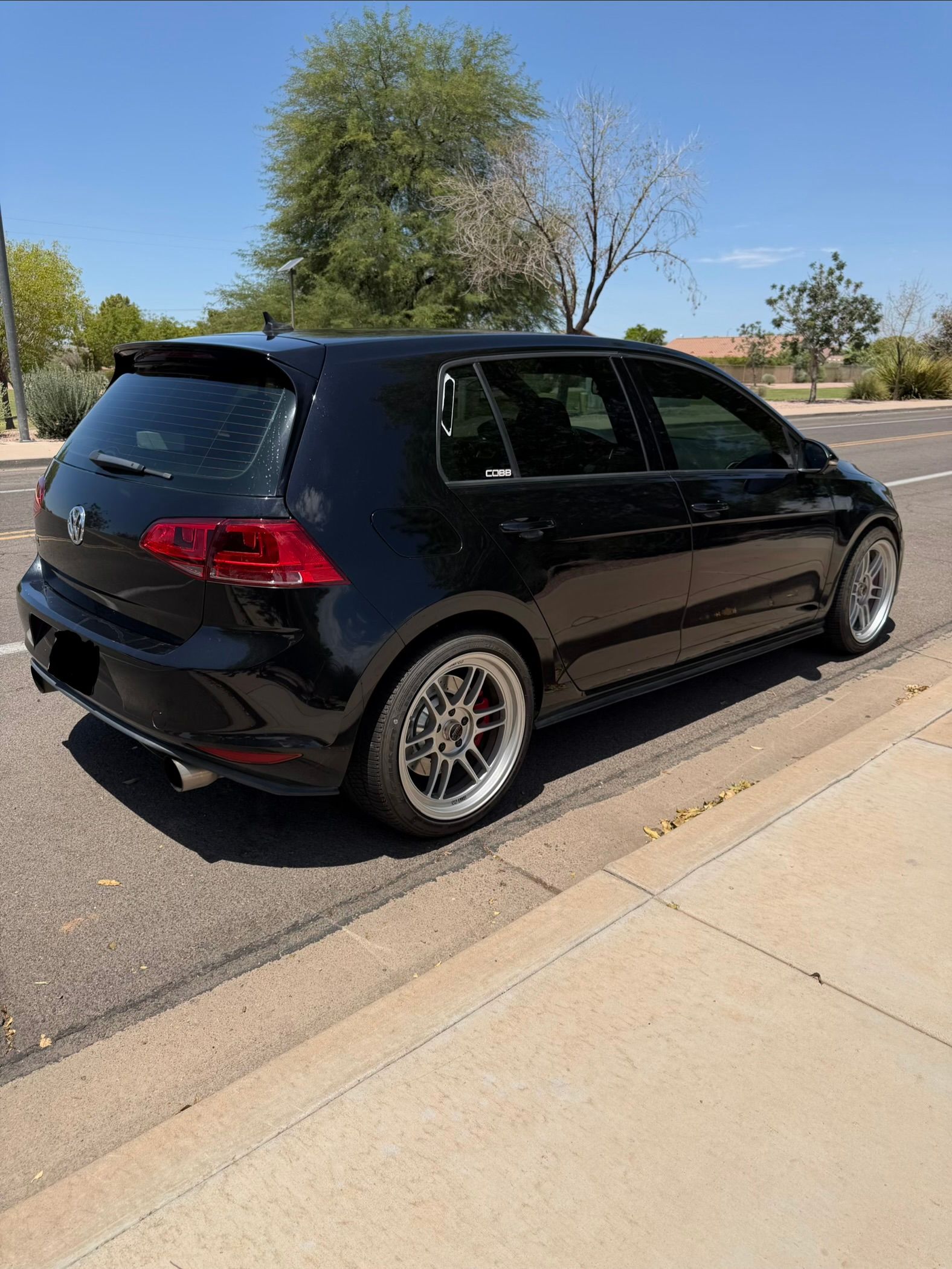 Used 2017 Volkswagen GTI S FWD image 5