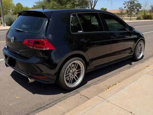 Used 2017 Volkswagen GTI S FWD image 5