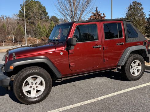 Used 2008 Jeep Wrangler Unlimited X image 2