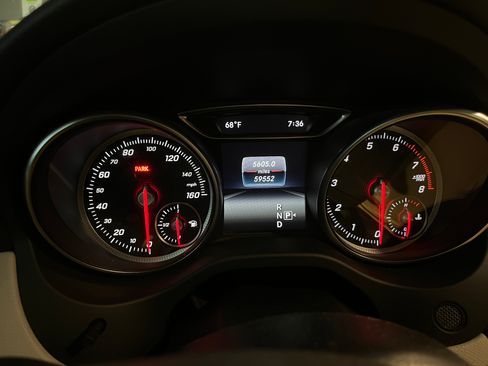 Used 2018 Mercedes-Benz GLA 250 image 28