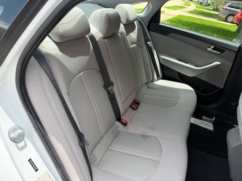 Used 2017 Hyundai Sonata SE FWD image 19
