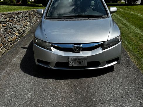 Used 2009 Honda Civic LX image 1