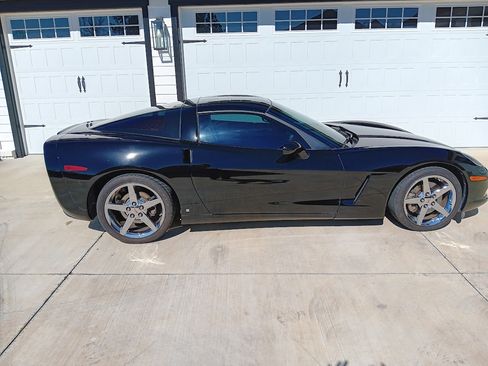 Used 2007 Chevrolet Corvette Coupe image 5
