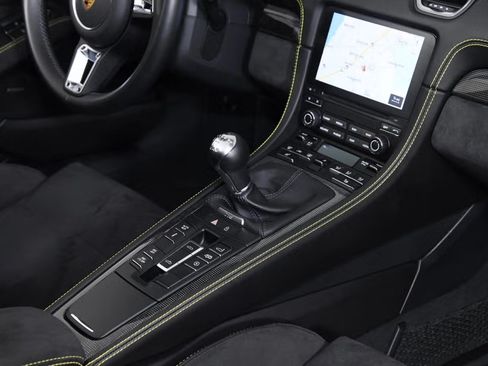 Used 2020 Porsche 718 Boxster Spyder image 14