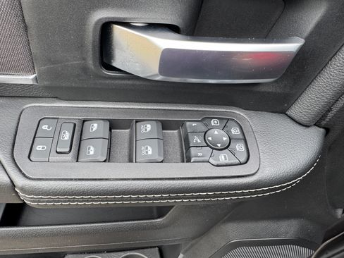 Used 2025 RAM 3500 Big Horn image 13