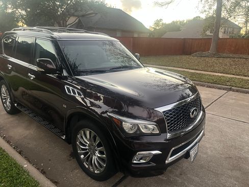 Used 2015 INFINITI QX80 Sport Utility 4D w/ 22" Wheel Package image 2