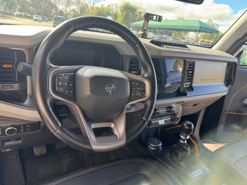 Used 2021 Ford Bronco Badlands image 23