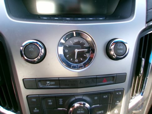 Used 2013 Cadillac CTS Luxury RWD image 20