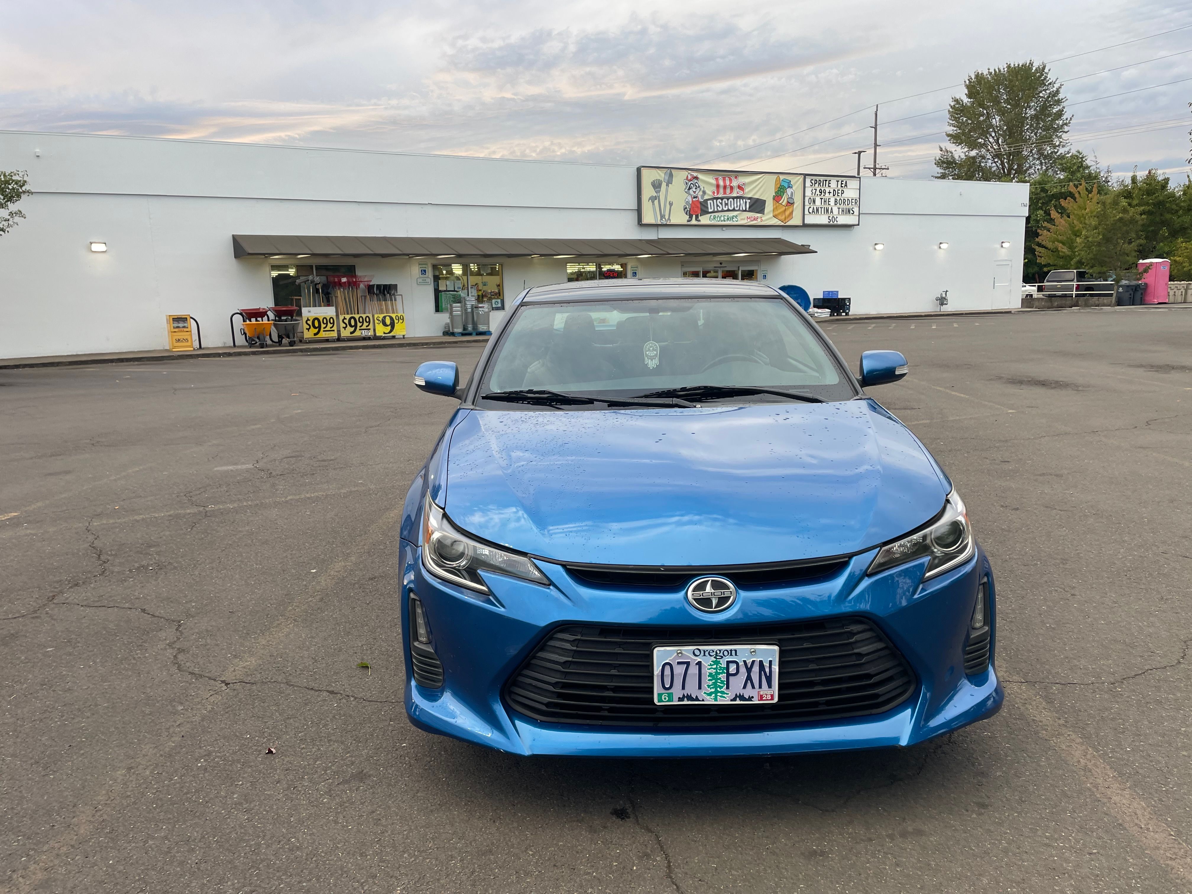 Used 2014 Scion tC FWD image 13