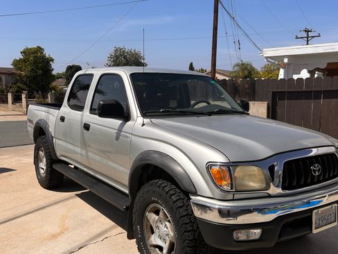 Used 2002 Toyota Tacoma PreRunner w/ SR5 Pkg w/ Chrome Pkg RWD image 14