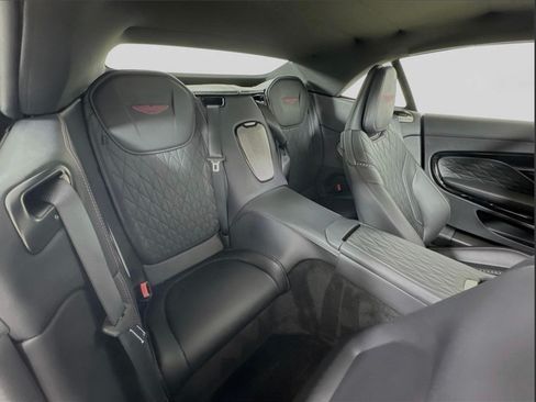 Used 2025 Aston Martin DB12 Convertible image 17