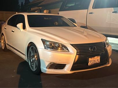 Used 2013 Lexus LS 460 w/ Comfort Pkg