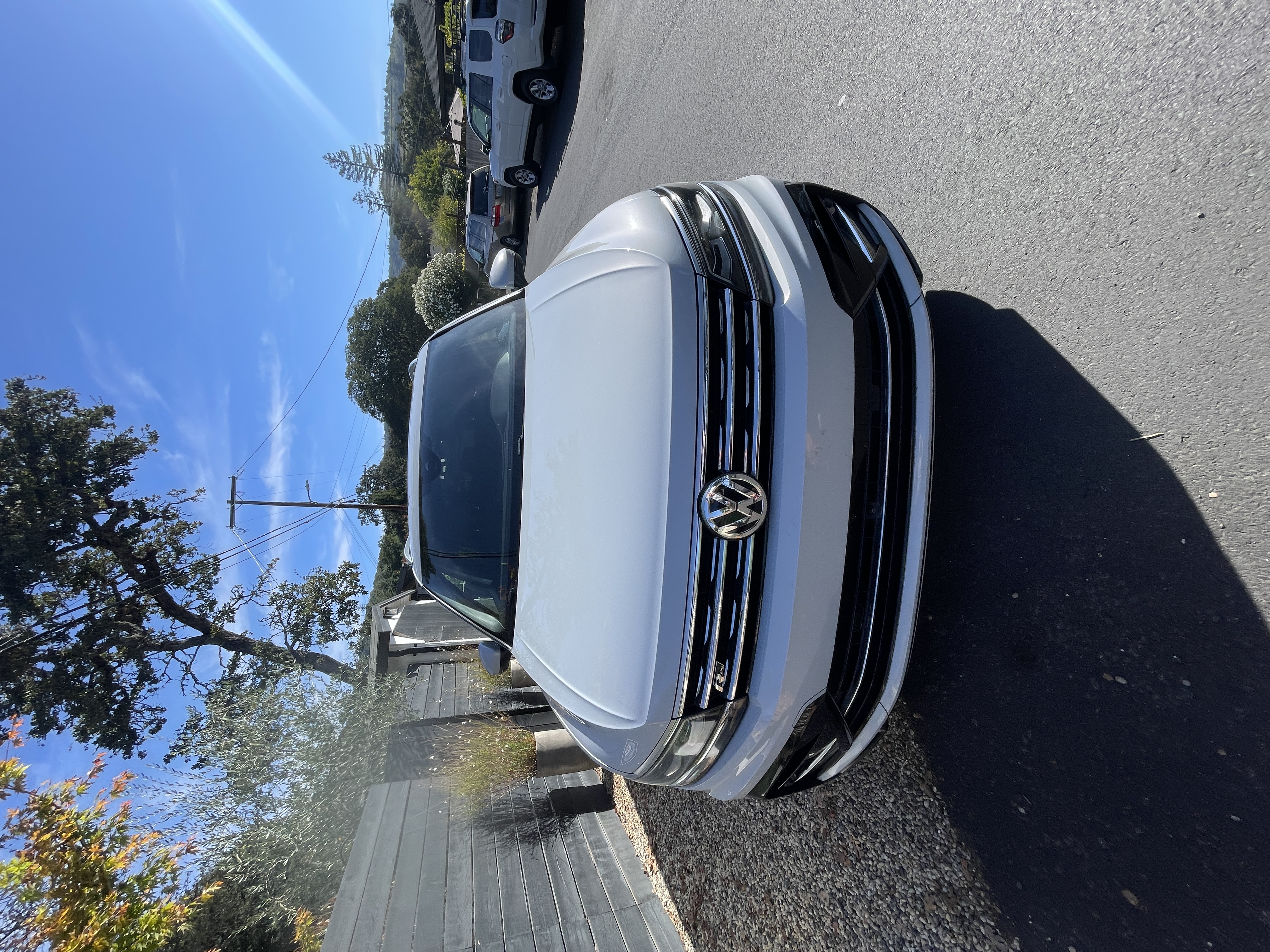 Used 2019 Volkswagen Tiguan SEL Premium R-Line w/ 3rd Row Seat Package AWD/4WD image 8