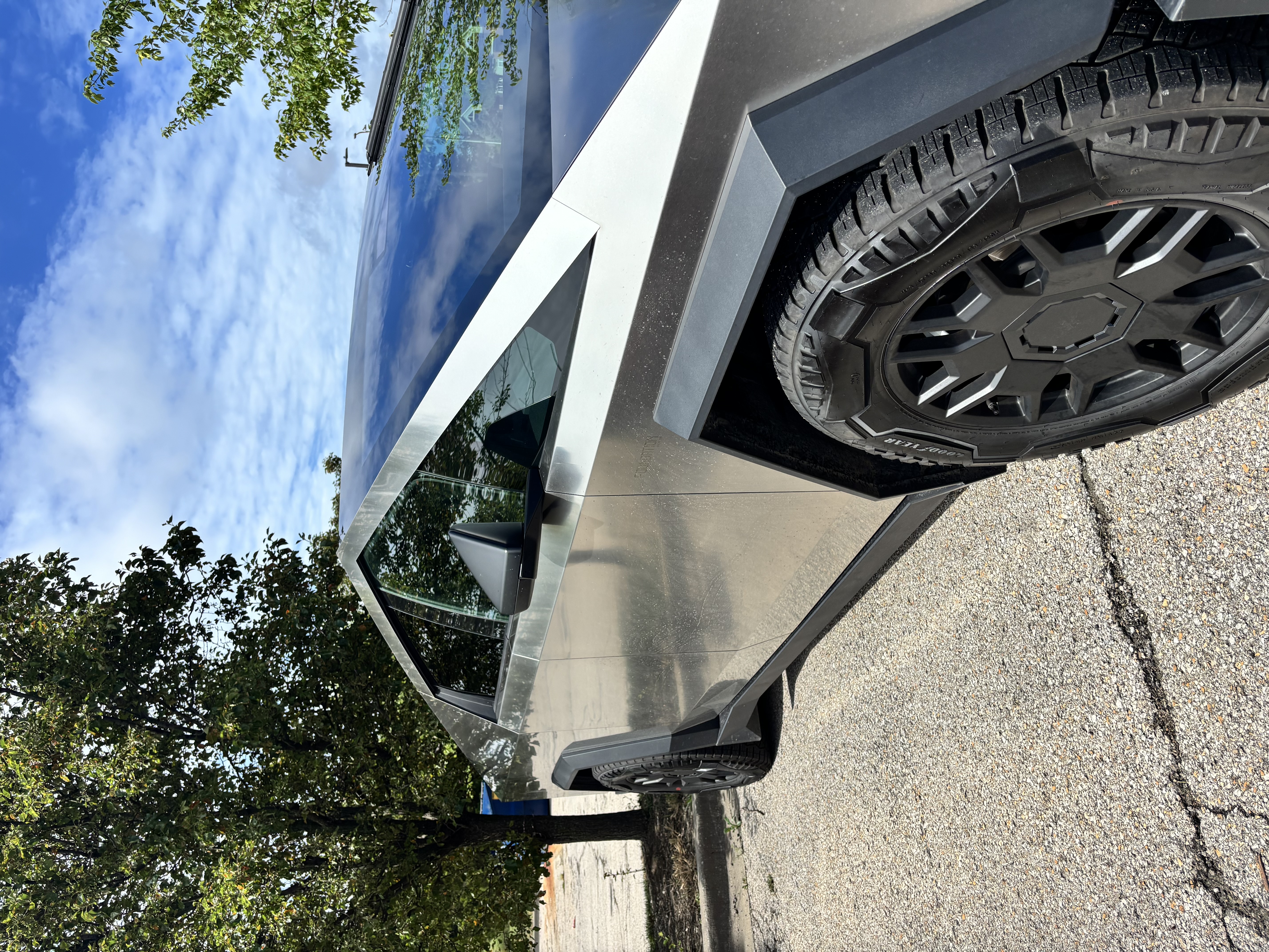 Used 2024 Tesla Cybertruck AWD Crew Cab image 2