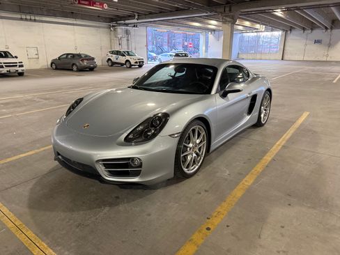 Used 2014 Porsche Cayman image 1