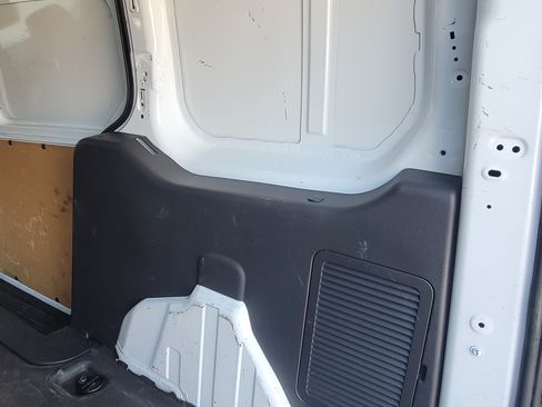 Used 2017 Ford Transit Connect XL image 23