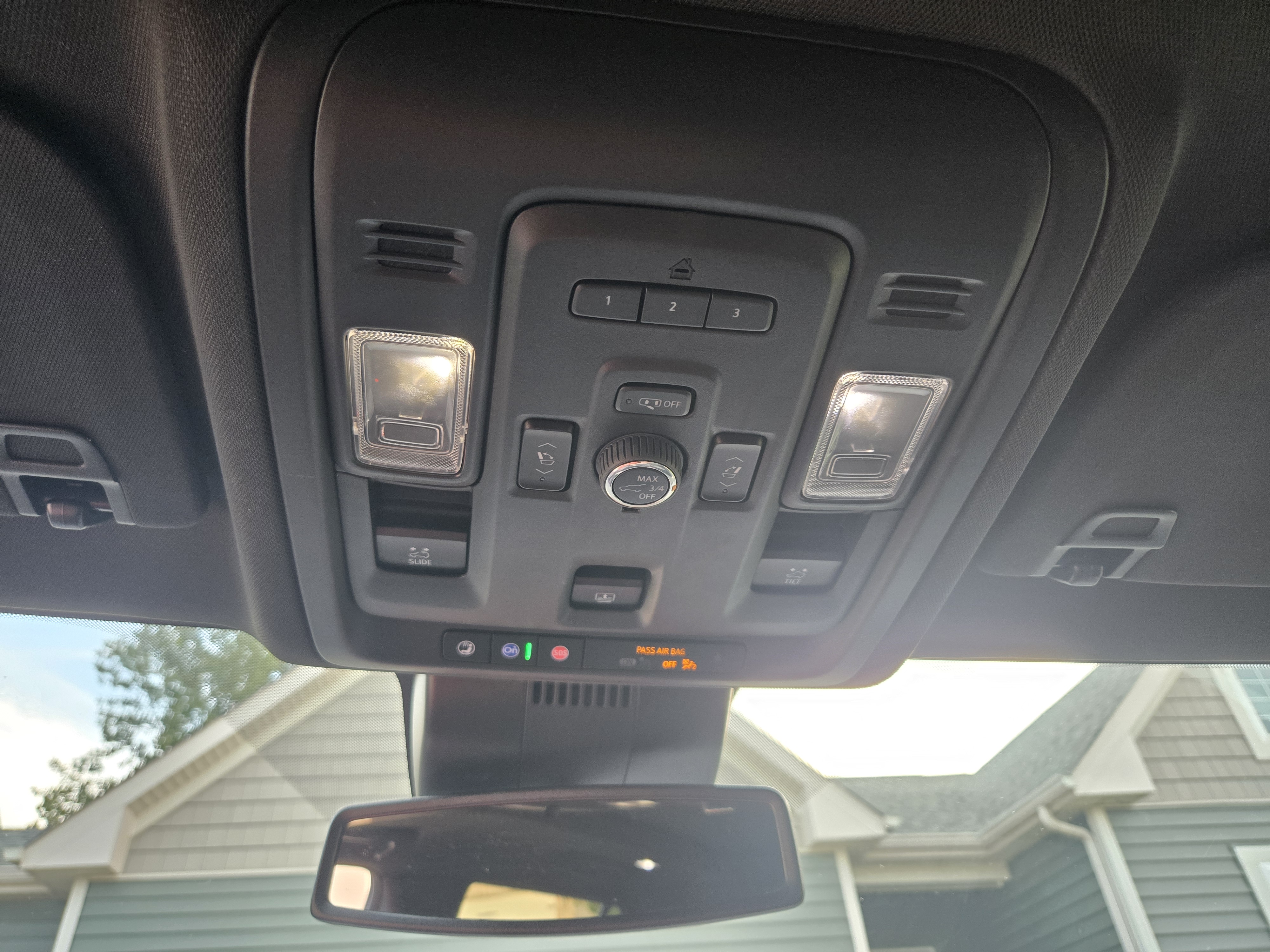 Used 2023 Chevrolet Suburban RST w/ Luxury Package AWD/4WD image 12