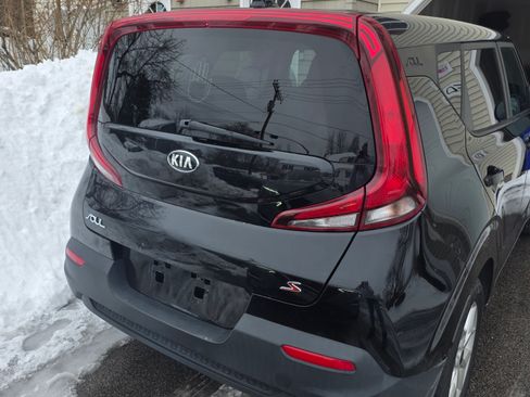Used 2021 Kia Soul S image 12