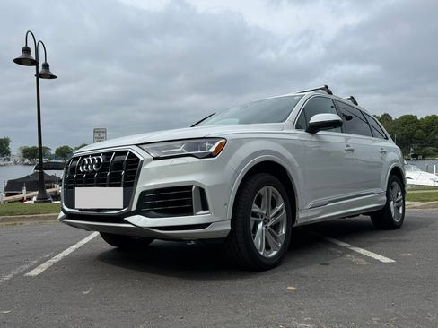 Used 2022 Audi Q7 3.0T Premium Plus w/ Premium Plus Package AWD/4WD image 6