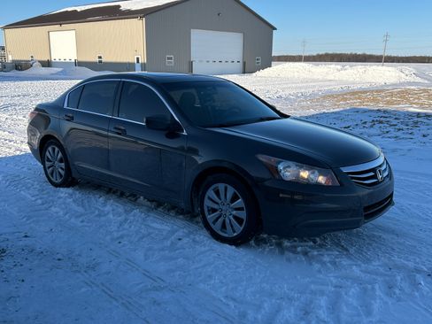 Used 2011 Honda Accord EX image 4
