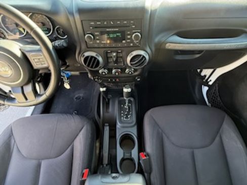 Used 2013 Jeep Wrangler Unlimited Sport AWD/4WD image 22