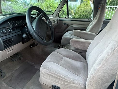 Used 1994 Ford F150 XL RWD image 4