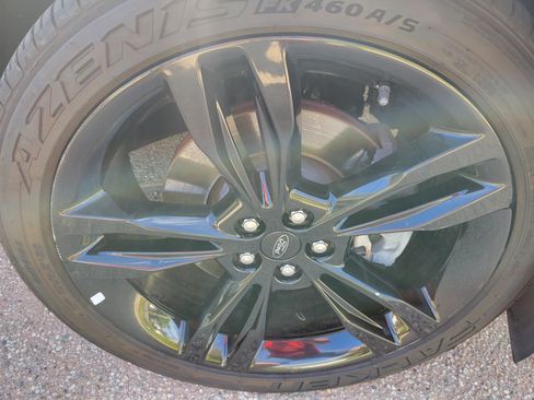 Used 2019 Ford Edge ST w/ Equipment Group 401A image 15