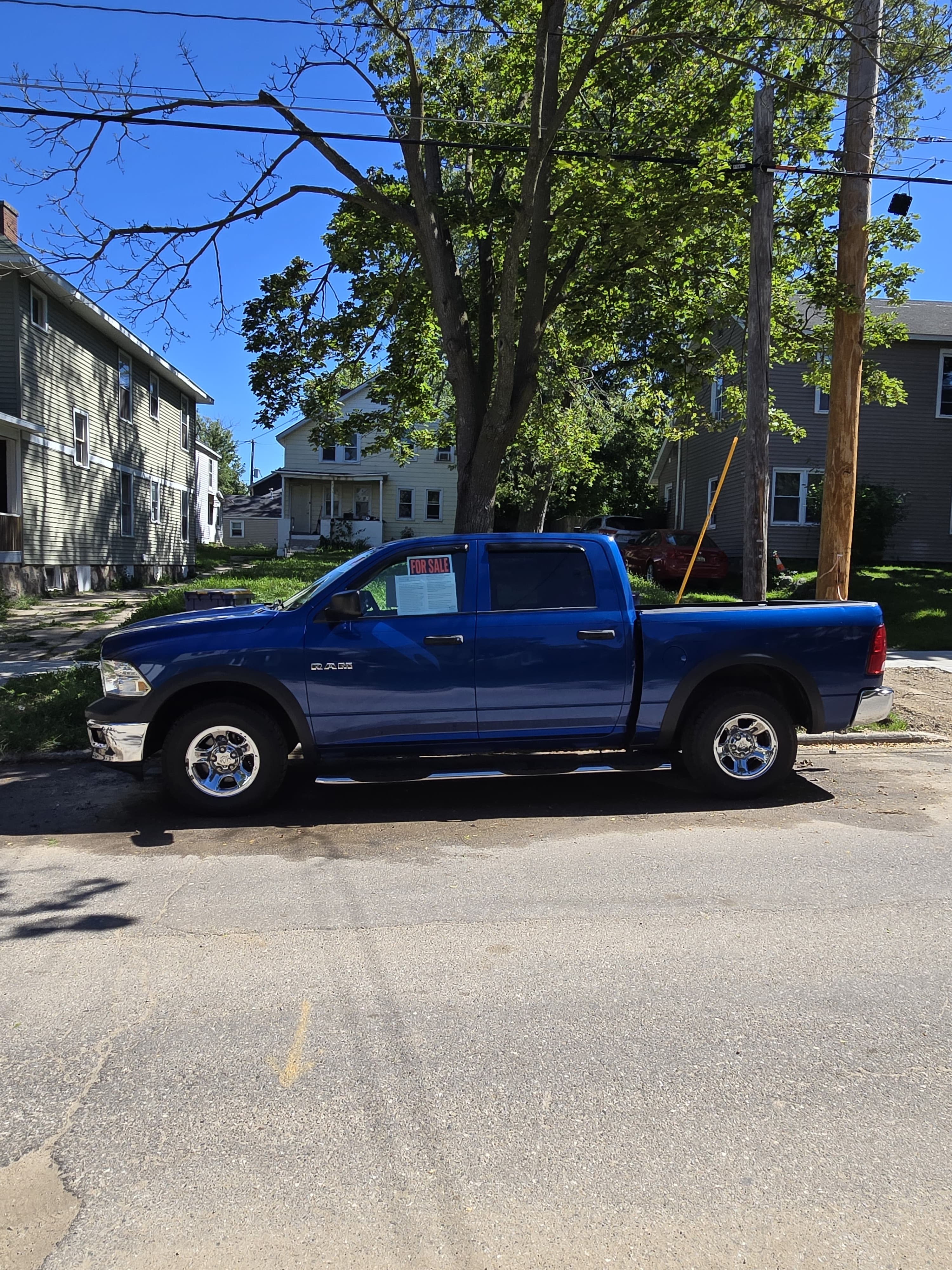 Used 2010 Dodge Ram 1500 Truck ST w/ SXT Appearance Group AWD/4WD image 18