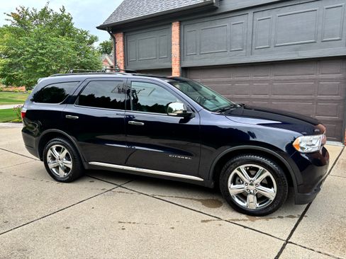 Used 2011 Dodge Durango Citadel w/ Trailer Tow Group IV AWD/4WD image 6