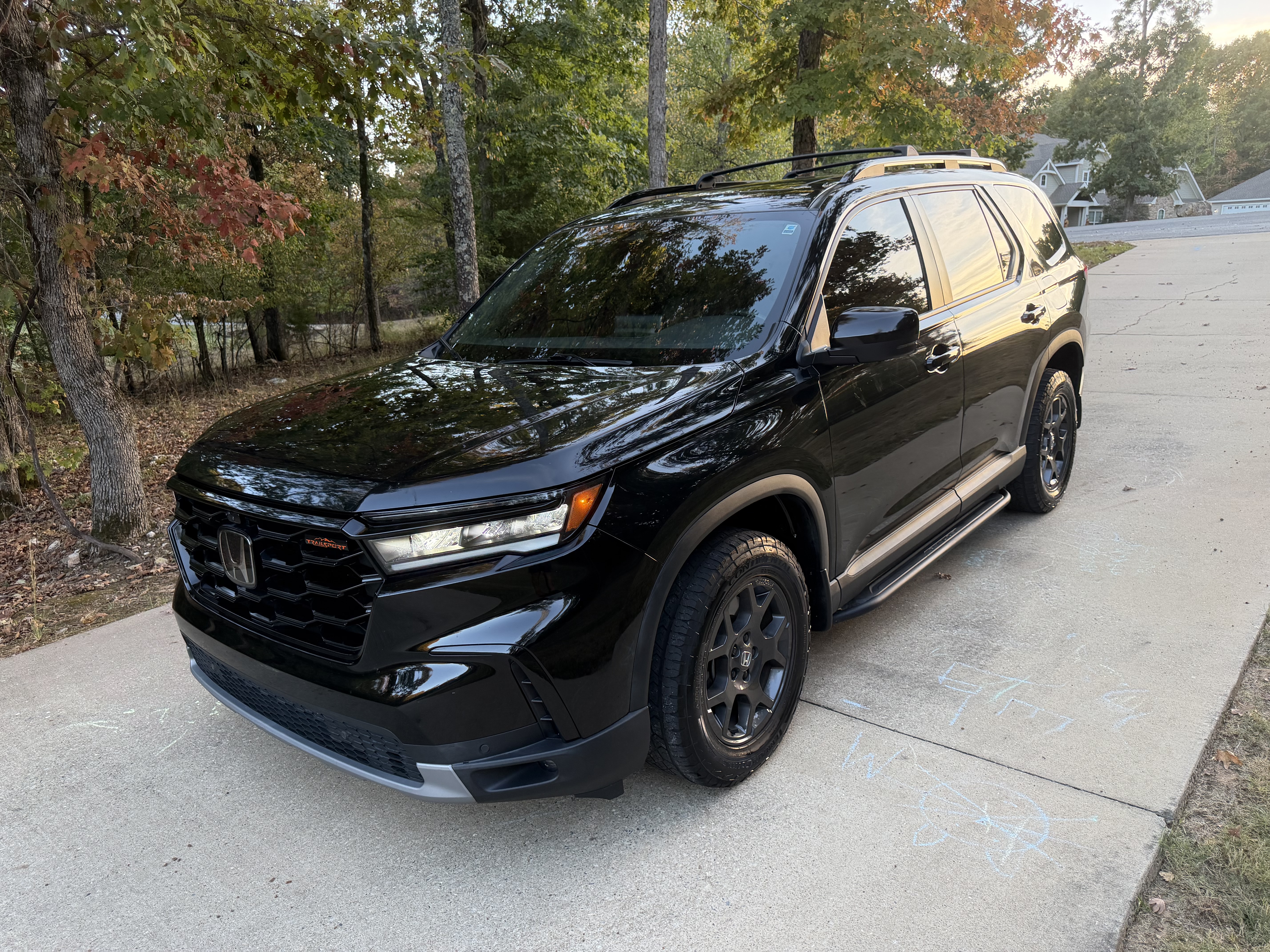 Used 2023 Honda Pilot TrailSport image 1