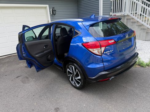 Used 2019 Honda HR-V Sport image 18