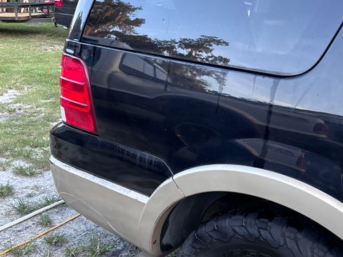 Used 2005 Ford Expedition Eddie Bauer RWD image 6