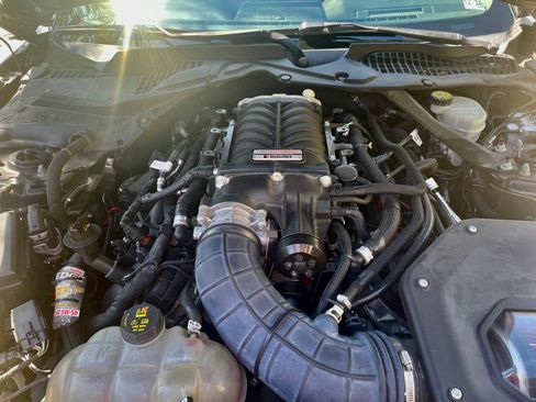 Used 2018 Ford Mustang GT Premium w/ GT Performance Package image 15