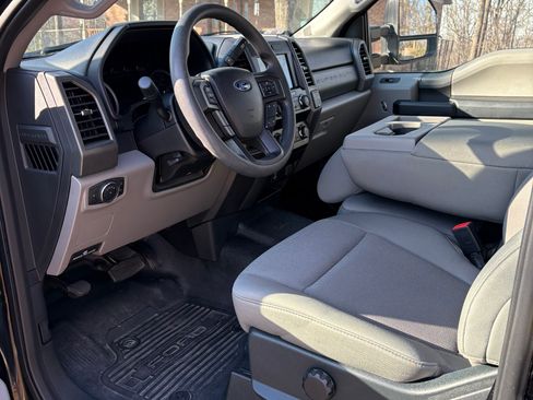 Used 2021 Ford F250 XL w/ STX Appearance Package image 24