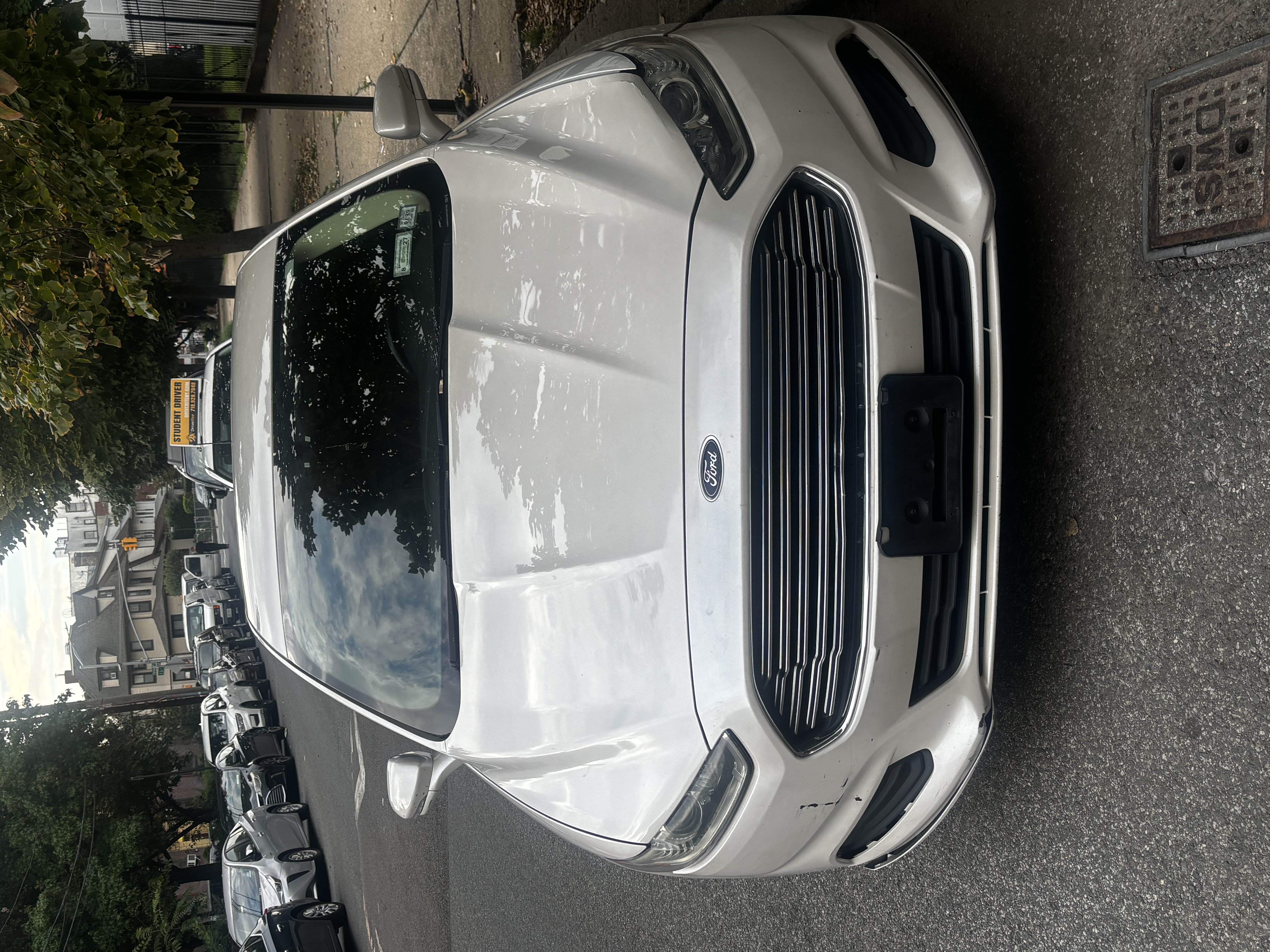 Used 2014 Ford Fusion SE FWD image 4