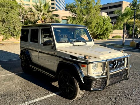 Used 2017 Mercedes-Benz G 63 AMG 4MATIC image 5