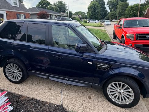 Used 2013 Land Rover Range Rover Sport HSE w/ Climate Comfort Pkg AWD/4WD image 1