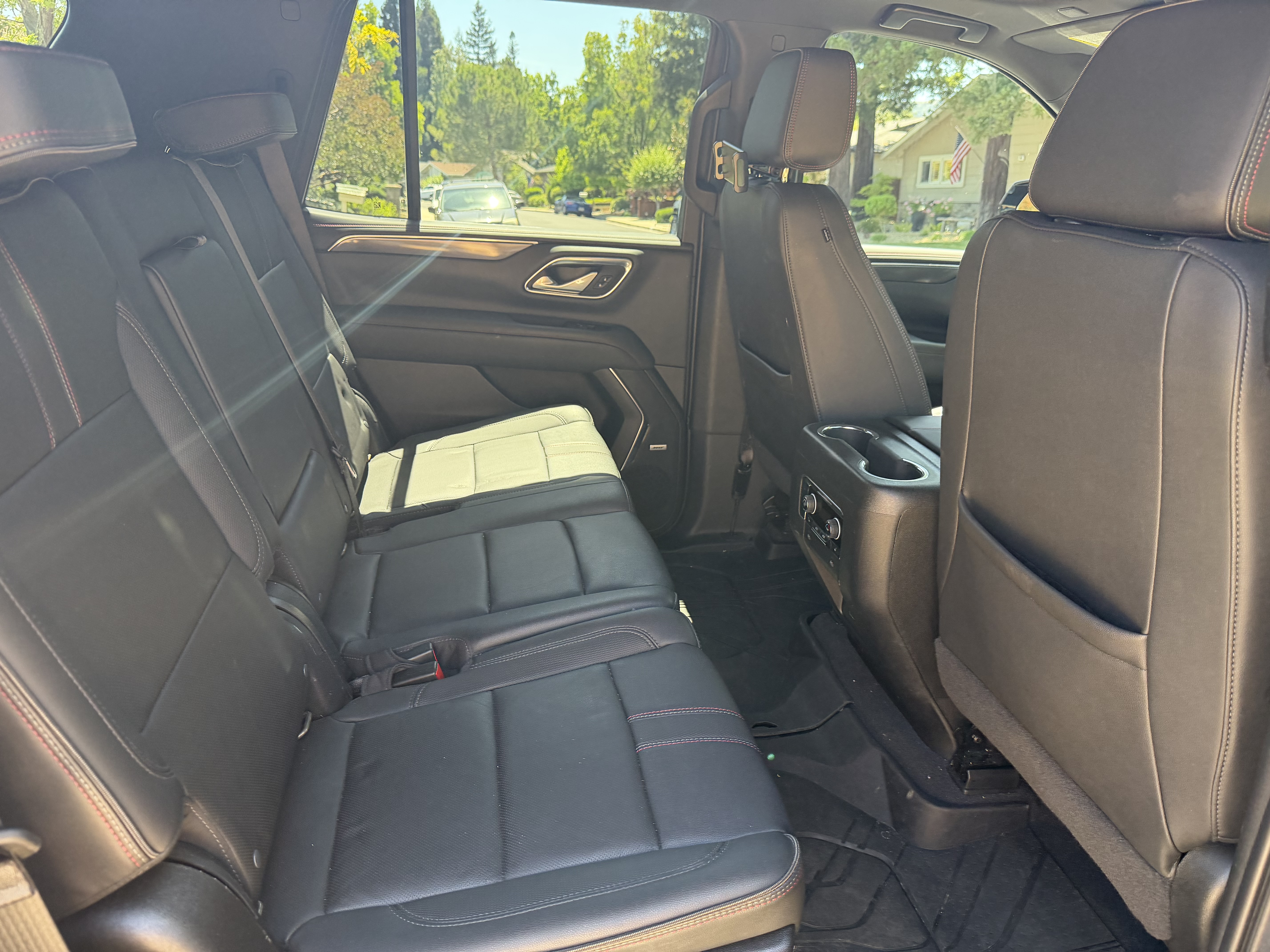 Used 2022 Chevrolet Tahoe RST w/ Sport Performance Package AWD/4WD image 8