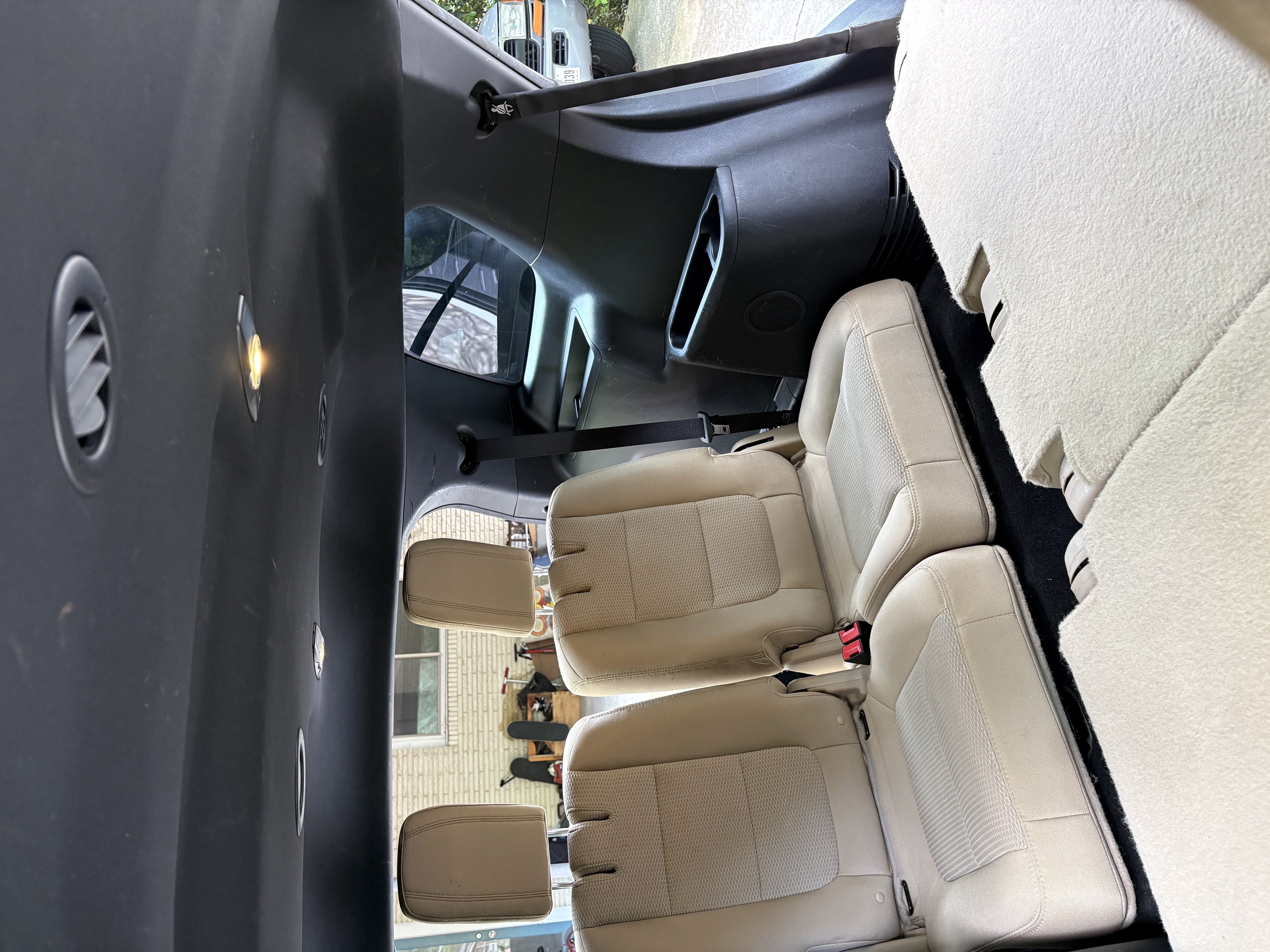 Used 2016 Ford Explorer XLT w/ Equipment Group 201A FWD image 25