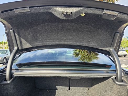 Used 2021 Chrysler 300 S w/ S Model Appearance Package RWD image 6