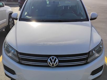 Used 2015 Volkswagen Tiguan SE