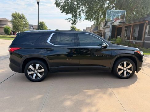 Used 2018 Chevrolet Traverse LT AWD/4WD image 6