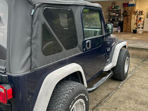 Used 2006 Jeep Wrangler X w/ Tire & Wheel Group (Ecco) image 4