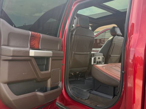 Used 2018 Ford F250 King Ranch w/ King Ranch Ultimate Package AWD/4WD image 6