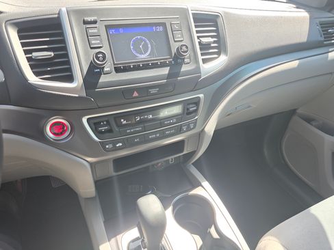 Used 2019 Honda Pilot LX image 23