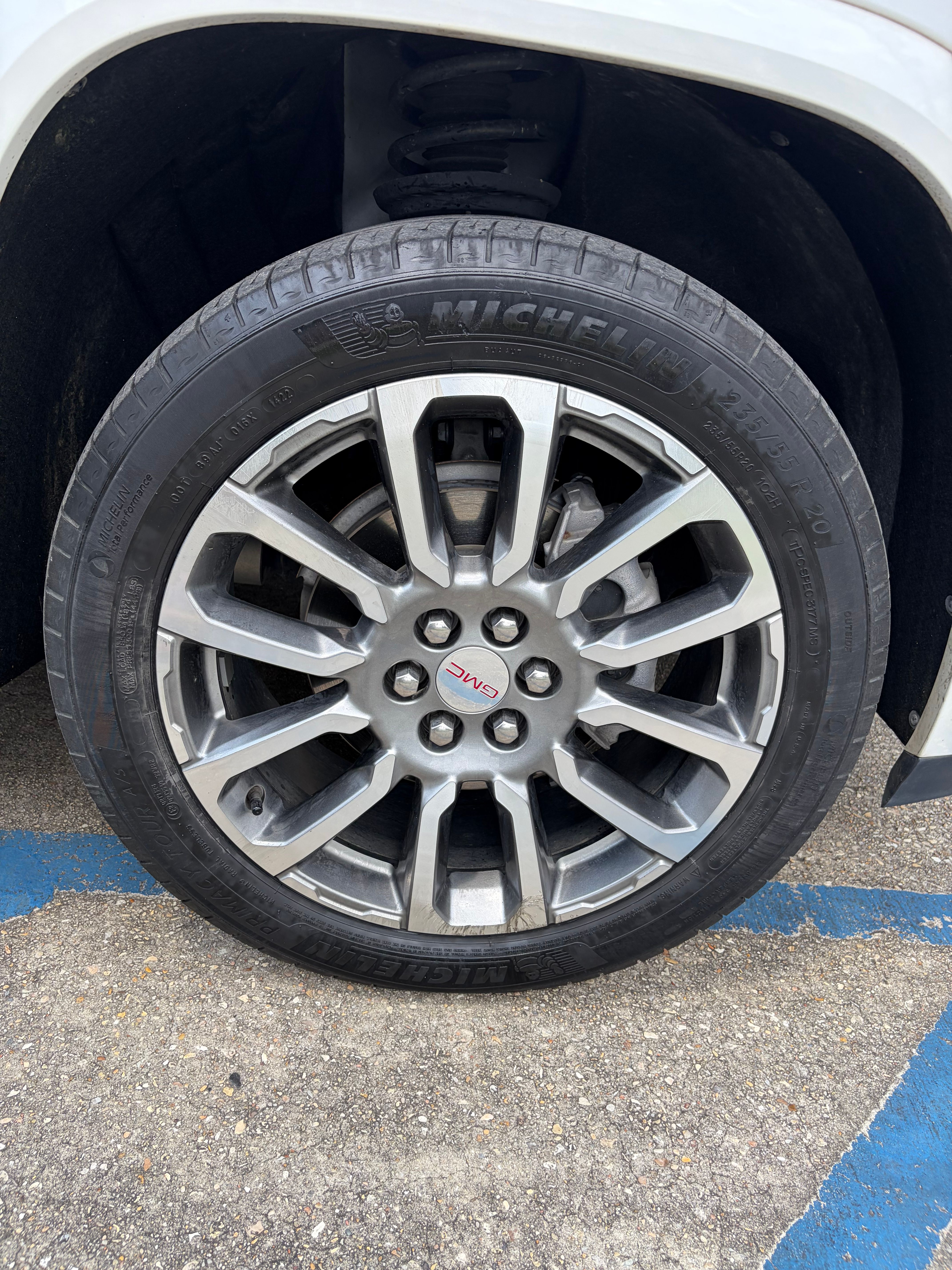 Used 2022 GMC Acadia Denali w/ Denali Ultimate Package FWD image 19