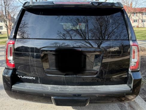 Used 2015 GMC Yukon SLT image 11