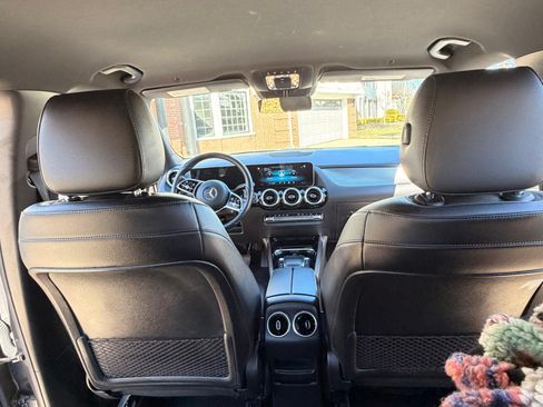 Used 2021 Mercedes-Benz GLA 250 4MATIC image 12