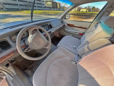 Used 1999 Mercury Grand Marquis GS image 18